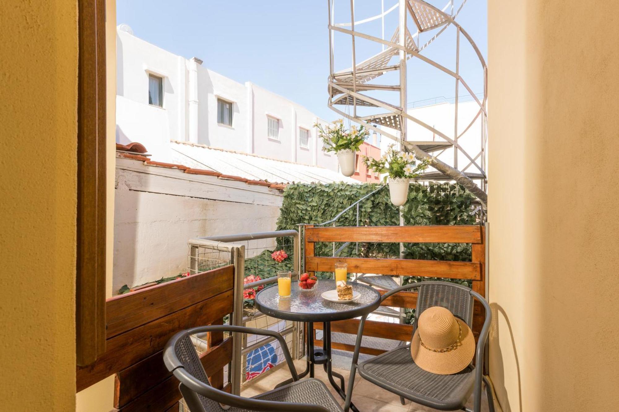 Porto Orion Studios Chrissi Akti Chania Exterior foto